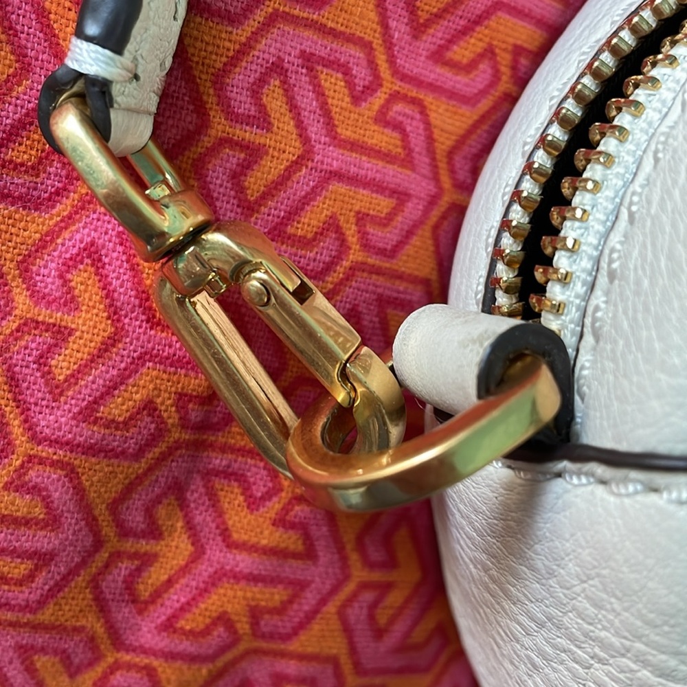 Tory Burch McGraw Crossbody Purse - Picture 7 of 11
